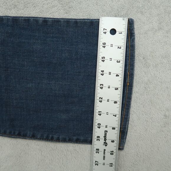 Levi's Jeans Women's 12M Mid-Rise Bold Curve Classic Bootcut Denim 31.5" Inseam - Picture 4 of 15